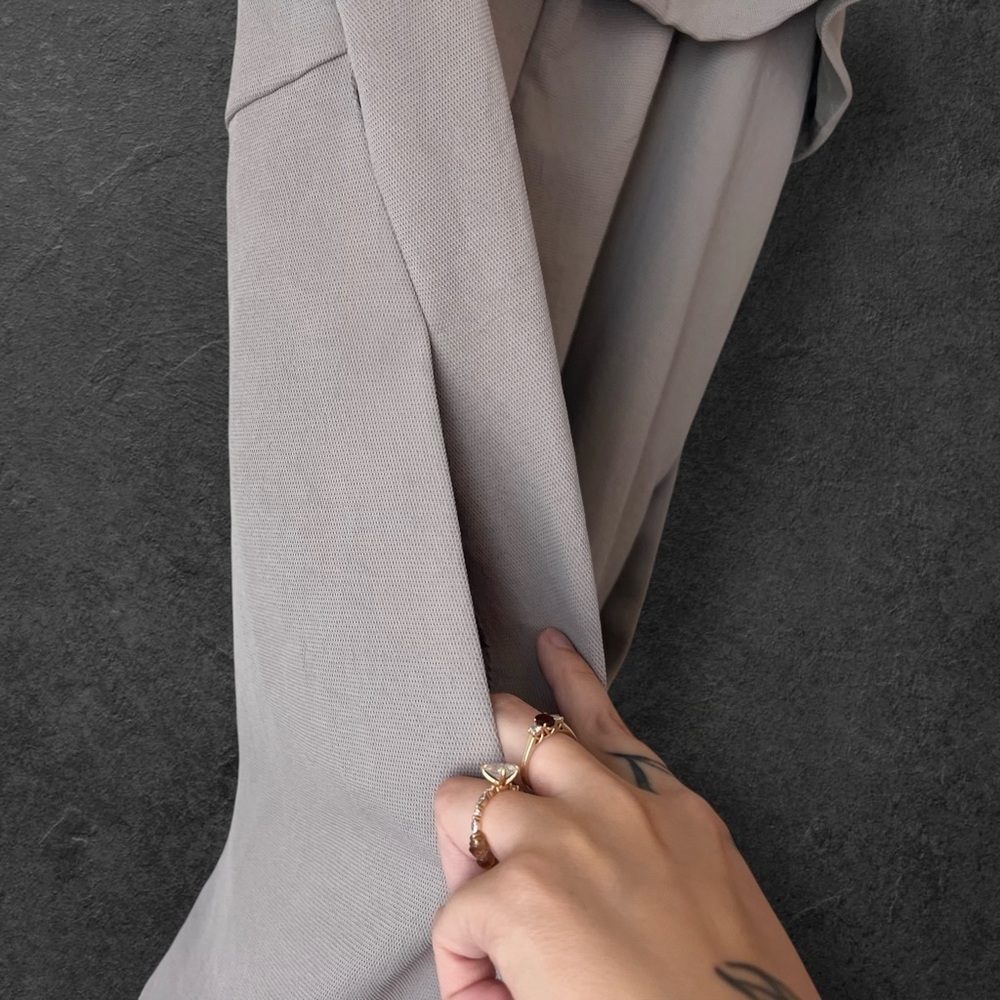Aritzia Babaton Concrete Beton Gray Strapless Flutter Ruffle Jumpsuit Size 8 - Picture 9 of 12